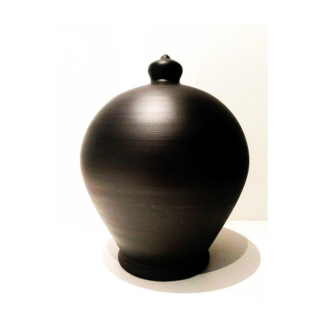 Color: Anthracite gray Chalkboard. 💰Size: 15 cm = 5.90 inches in height. Circumference: 40 cm = 15.74 inches. With hole and stopper plug, or without hole.