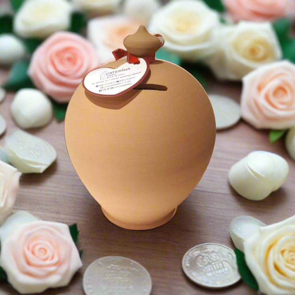 Curvy, gorgeous, precious and one of the most classy and thoughtful gifts for a man or a woman! Handmade and hand painted in my studio in Rome, Italy. Colors: natural clay terracotta, as in picture. 💰Size: 15 cm = 5.90 inches in height. Circumference: 40 cm = 15.74 inches. With hole and stopper plug, or without hole.